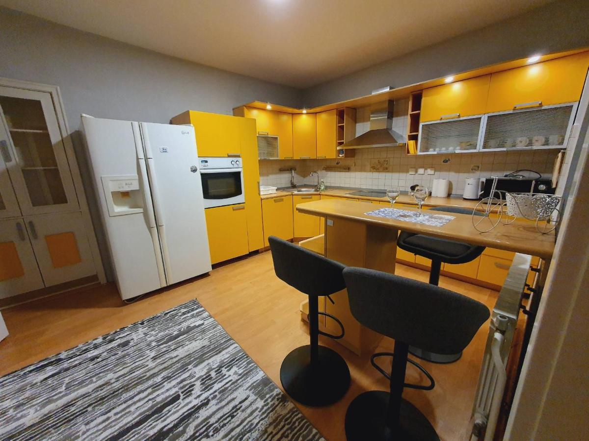 Apartments Arna Visoko Luaran gambar