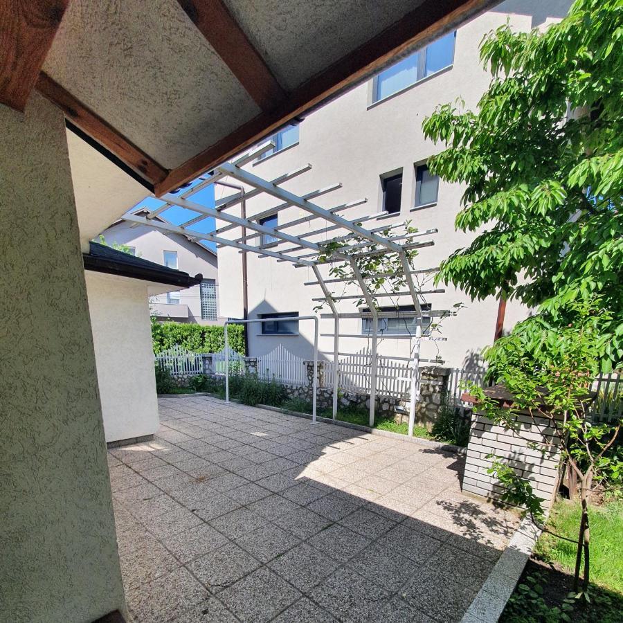 Apartments Arna Visoko Luaran gambar