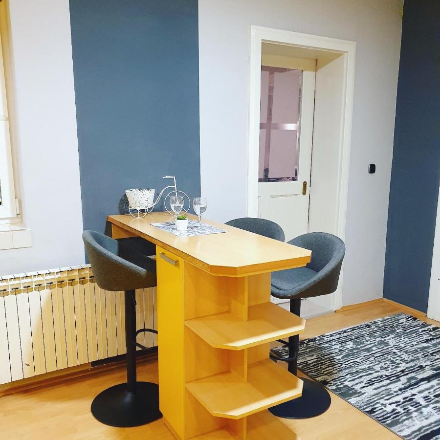 Apartments Arna Visoko Bilik gambar